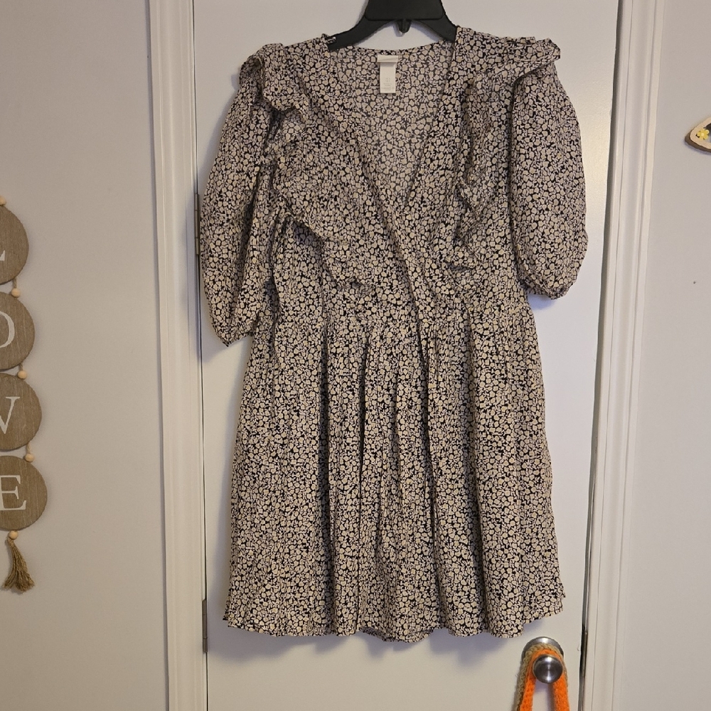 H&M Floral Mini Dress - Black and White